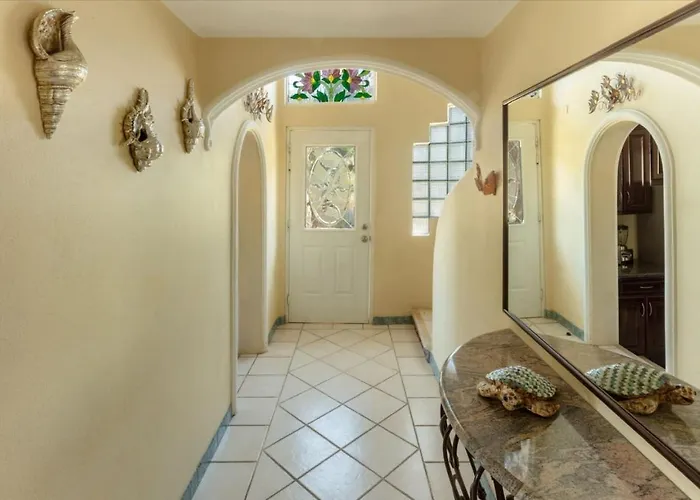 Сasa de vacaciones Pedregal, Pool, Jacuzzi, Marina Views, 4bd, 3ba Cabo San Lucas