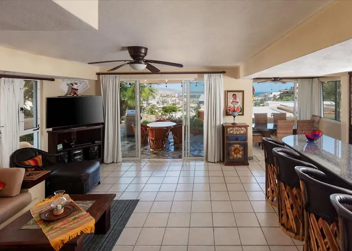 Pedregal, Pool, Jacuzzi, Marina Views, 4bd, 3ba Сasa de vacaciones *