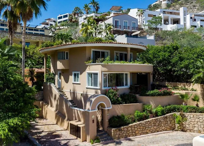 Pedregal, Pool, Jacuzzi, Marina Views, 4bd, 3ba Сasa de vacaciones Cabo San Lucas